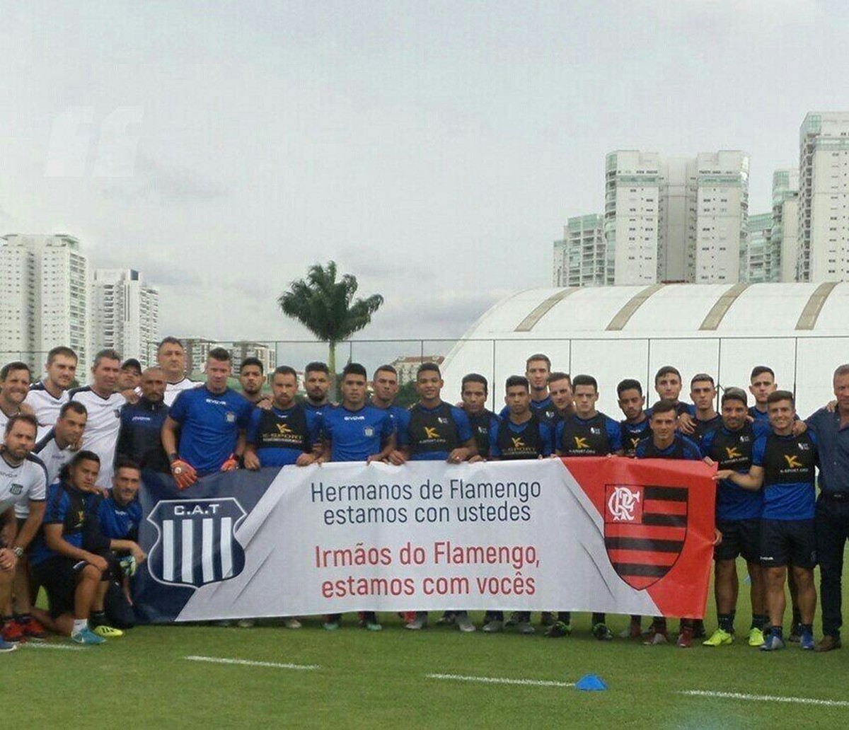 Apoio na tragédia no Ninho e ídolo compartilhado: o que une os adversários Flamengo e Talleres - Globo.com