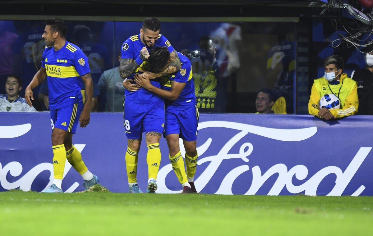 Boca Juniors vence Always Ready na Argentina e embola grupo do Corinthians na Libertadores - Globo.com