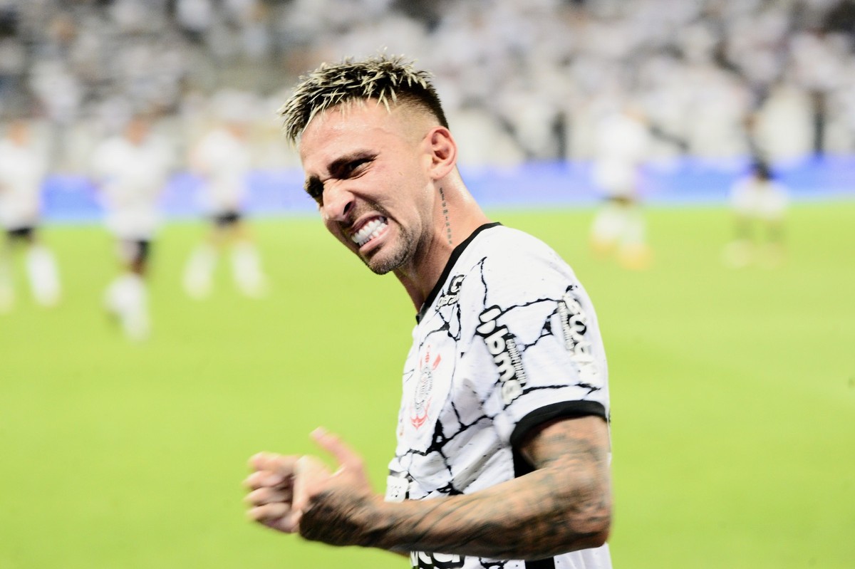 Botafogo faz oferta por Gustavo Mosquito, atacante do Corinthians - Globo.com
