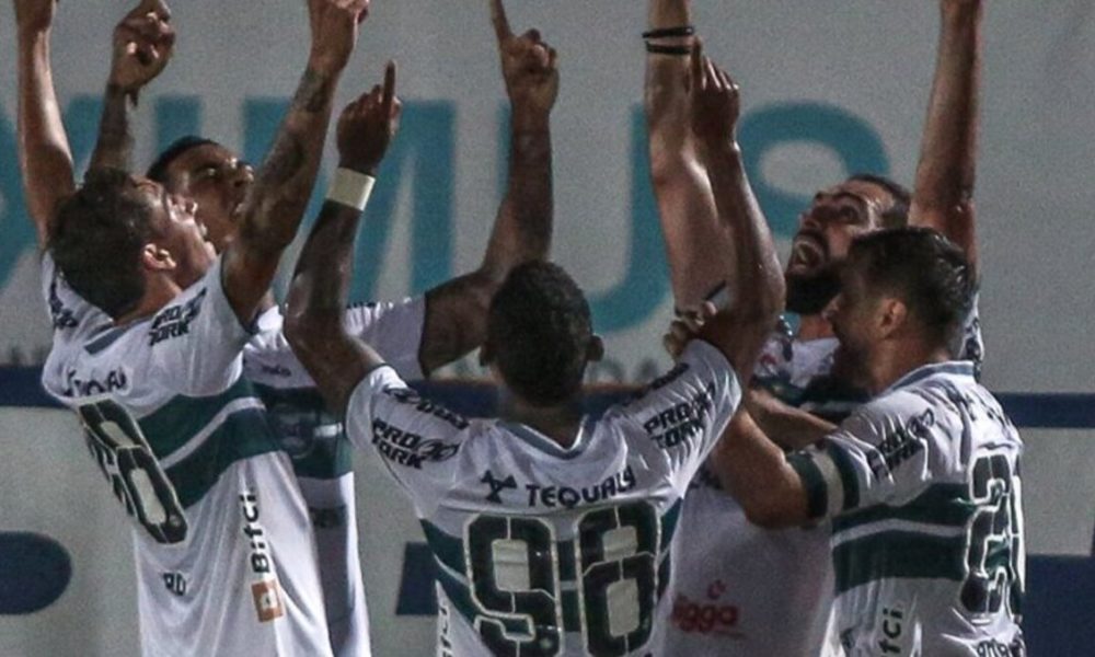 De virada, Coritiba vence o Maringá e abre vantagem na final do Paranaense - Esporte News Mundo