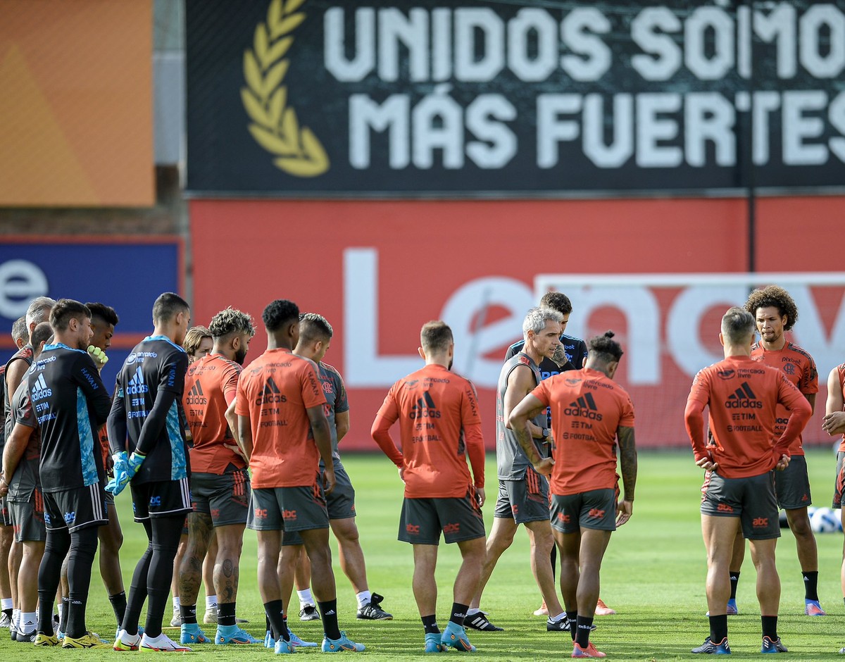 Escalação do Flamengo: Fabrício Bruno treina à parte e continua como dúvida para estreia em Lima - Globo.com