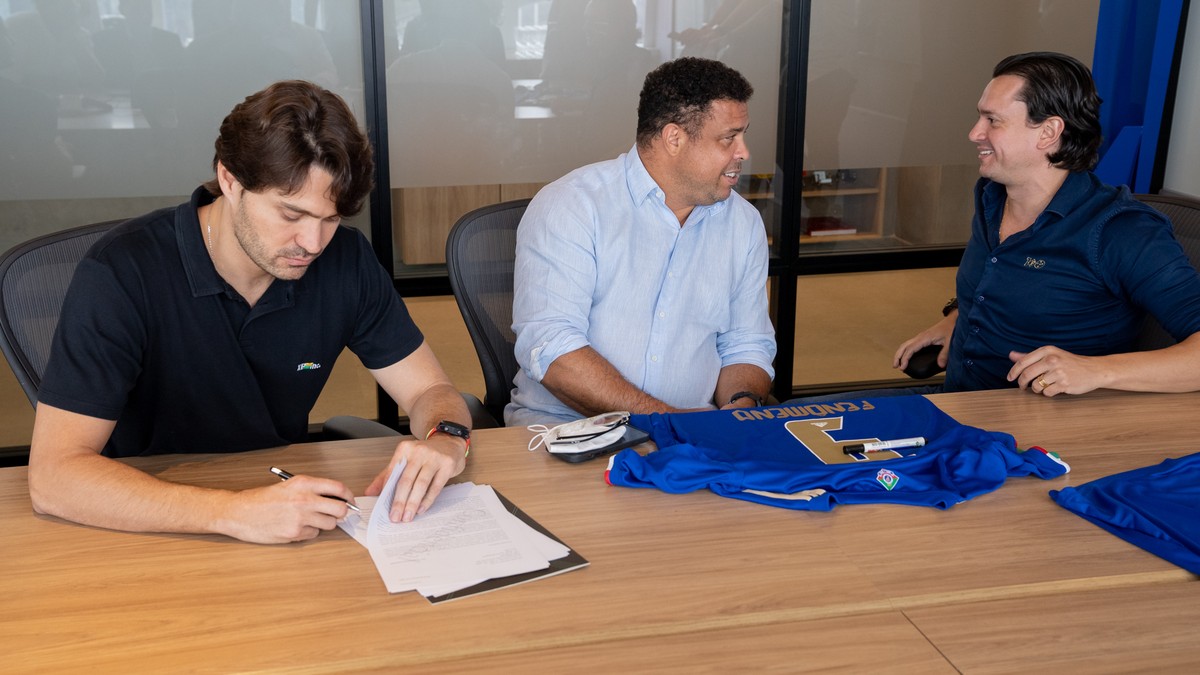 Presidente do Cruzeiro garante transmissão de reunião com conselheiros sobre SAF: 