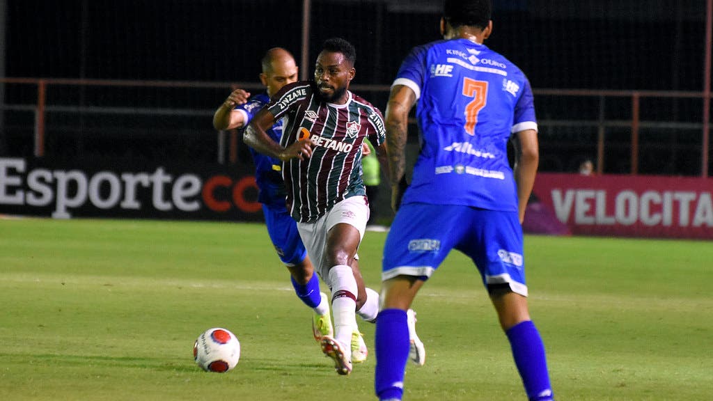 Site coloca Luccas Claro no radar do Inter em possível troca de jogadores - NETFLU