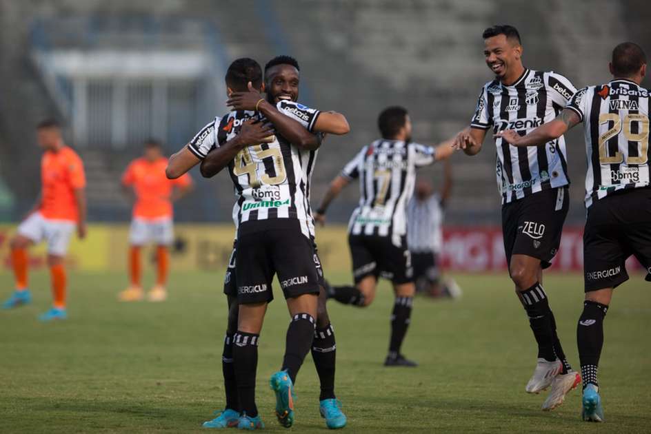 Vitória do Ceará contra o La Guaira na Venezuela quebra marcas históricas - Diário do Nordeste